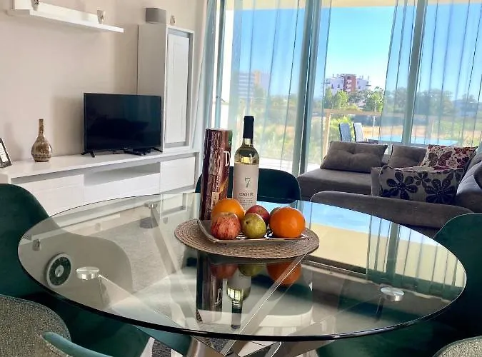 New Stunning Ocean Aprt In 